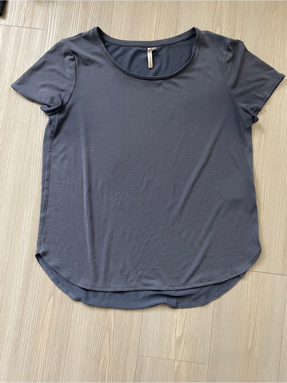 Banana Republic Scoop Neck Short Sleeve Tee - Steele Gray